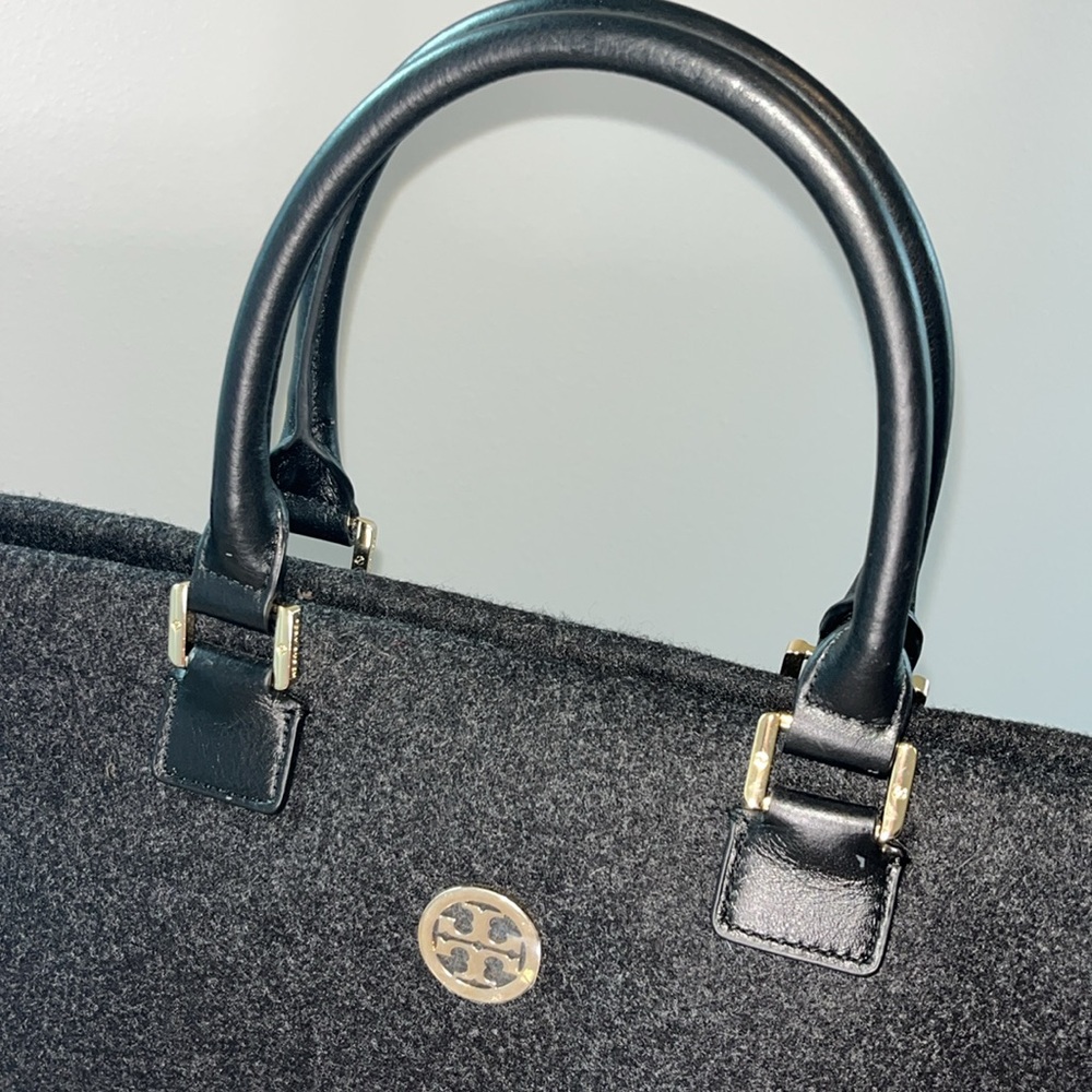 Tory Burch Gray Wool & Black Leather Shoulder Bag - Picture 2 of 7